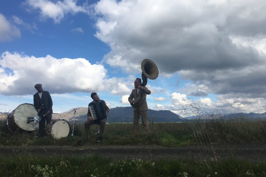 Woman at War : captations musique sur le plateau, prises de sons d'ambiances